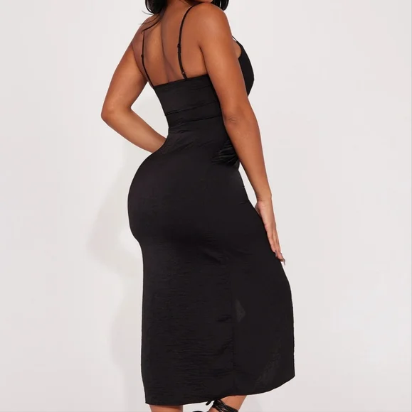 slim fit dress slacks Nova Long Sleeve Maxi Dress Black / M main image 0